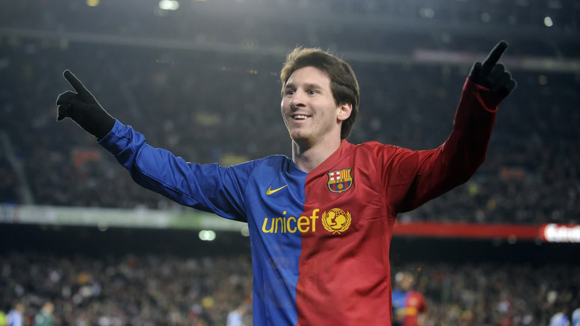 爱游戏中国-利物浦破荒引申花球迷高歌，跨越欧亚的足球共鸣
